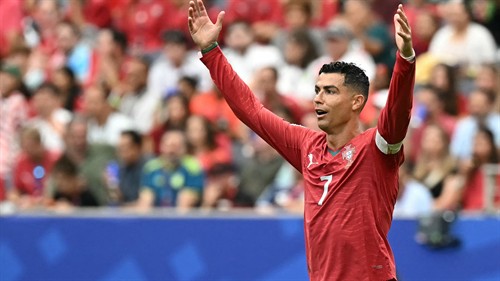'I thought he never left?' - Zlatan mocks Ronaldo for 'I'm back' message