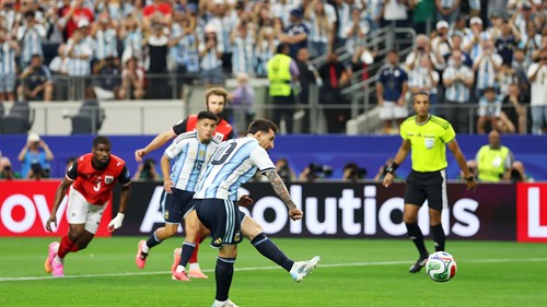 'Privilege’ - Antonela reacts to watching Messi make WC history