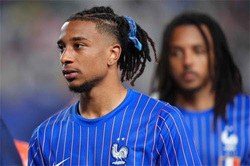Bayern ready to double Olise’s wages to ward off Real Madrid