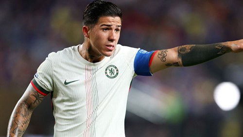 Cucurella urges Fernandez to join Real