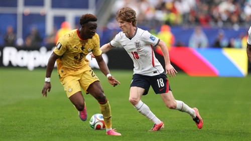 Barca hoping 'ink is still dry' on Gordon deal after England display