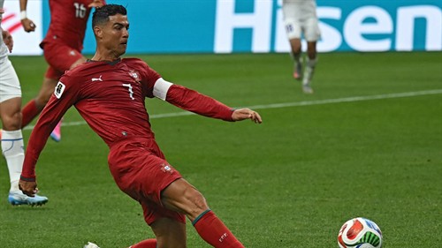 Ferdinand tells Ronaldo doubters to shut up completely