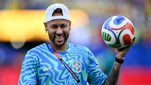 Neymar's dad shares emotional message ahead of Brazil return