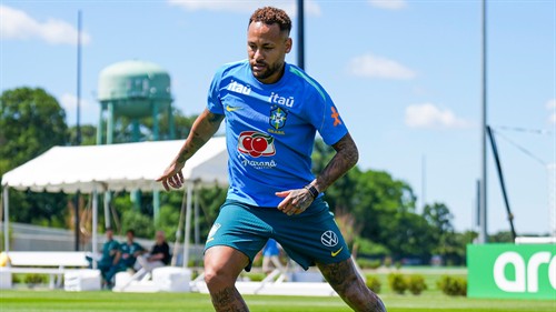 Neymar's dad shares emotional message ahead of Brazil return