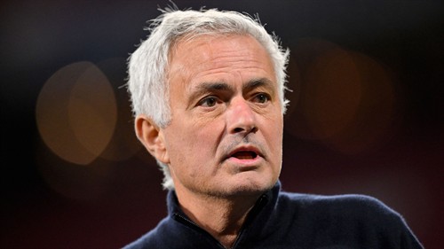 EXCLUSIVE: Mourinho reacts to reports he'll sell Madrid superstars