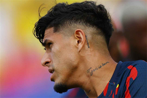Arsenal confirm the signing of Piero Hincapie as they make loan move permanent
