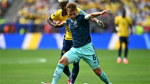 Germany win Group E, but Ecuador expose defensive flaws in loss