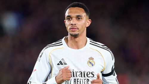 Man Utd legend urges club to launch Alexander-Arnold transfer swoop