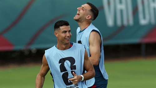 From childhood idol to 'genuine friendship' - Dalot's dad reveals Ronaldo bond