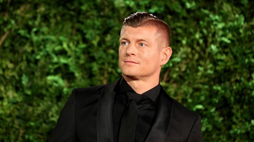 Kroos takes aim at Germany squad and warns of World Cup exit