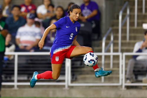 'They have shocked some people' - Swanson on bond between U.S. teams