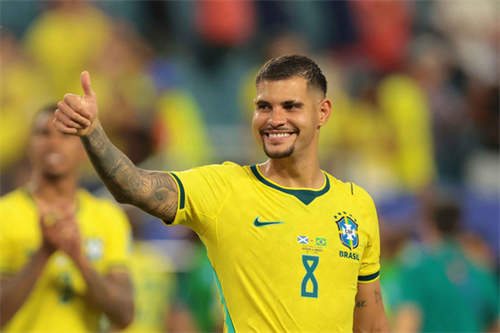 Liverpool and Man Untied enter talks with Newcastle's Bruno Guimaraes