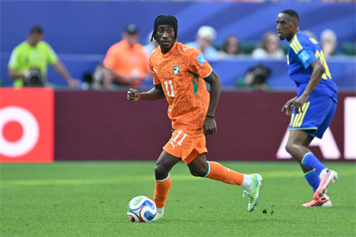 Liverpool dealt major Yan Diomande blow as winger picks new club
