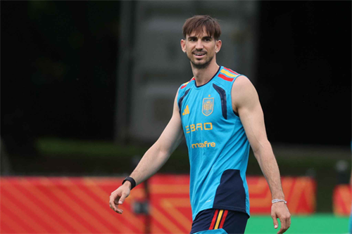 Xabi Alonso demands Chelsea sign PSG midfielder Fabian Ruiz