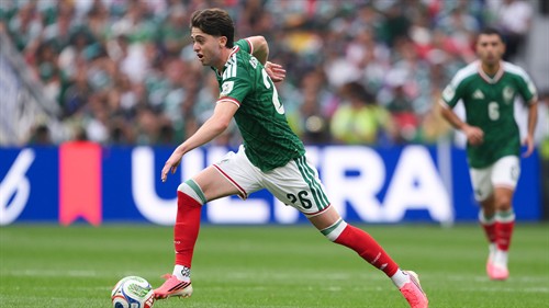 Sebastián Abreu compares Gil Mora to Luka Modri?