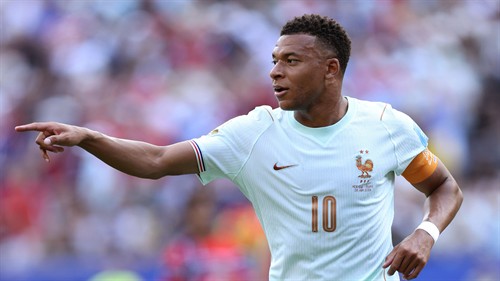 'Reminds me of myself at my peak' - Mbappe paid ultimate compliment by Ronaldo