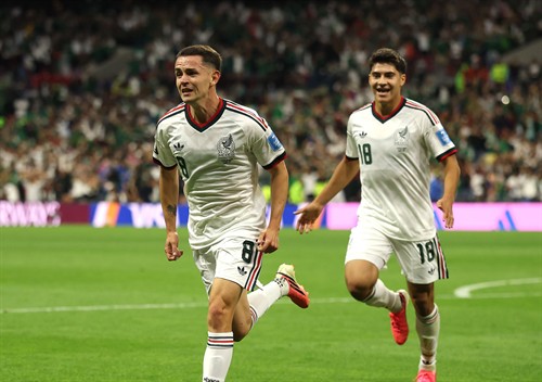 Sebastián Abreu compares Gil Mora to Luka Modri?