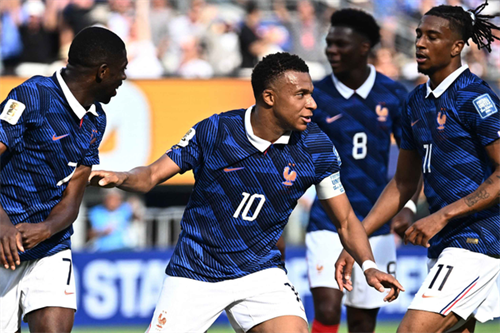 France 3-0 Sweden: France cruise past Sweden to face Paraguay in last 16