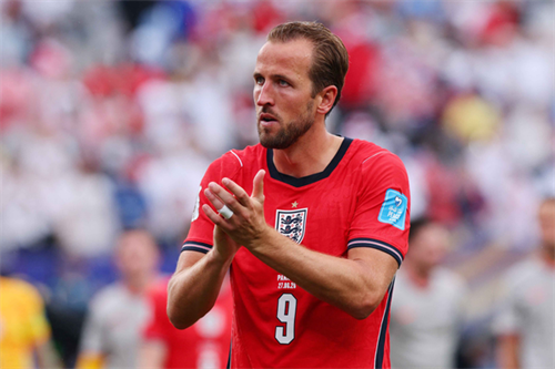 Owen: Kane’s Bayern Munich move was wrong choice