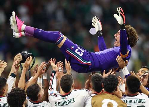 Can Qui?ones continue strong run? Five keys for Mexico vs. Ecuador