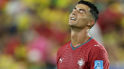 Roberto Martinez heavily criticised over embarrassing treatment of Cristiano Ronaldo
