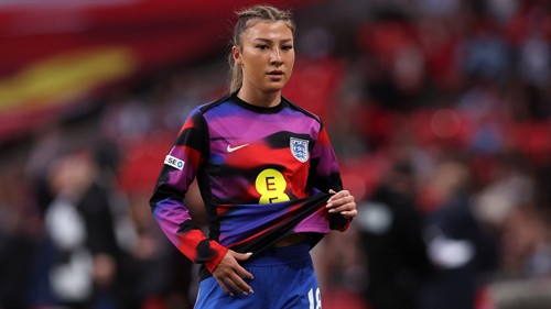 How Lionesses teen Parkinson's elite mentality led to NWSL switch
