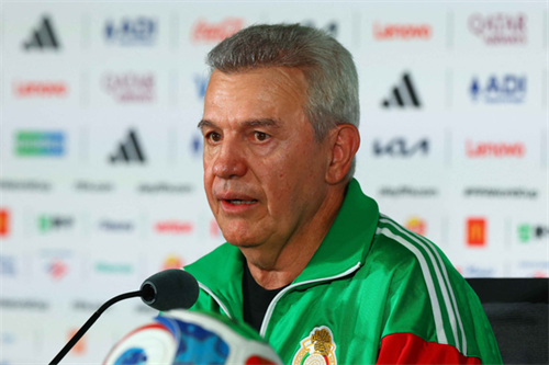 Mexico’s Aguirre dismisses altitude concerns before England clash
