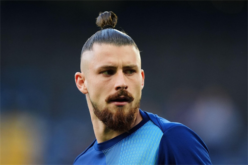 Fiorentina agree Dragusin transfer deal with Tottenham Hotspur