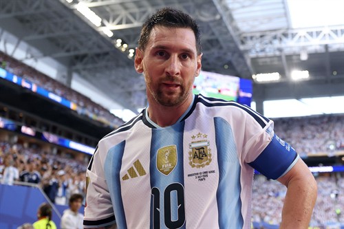 Milla reacts to Ronaldo & Messi breaking his WC record