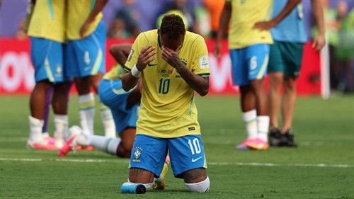 Neymar inspired by Ronaldinho's 'invention'