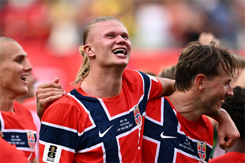 ‘You never know’ - Erling Haaland's dad offers Real Madrid transfer hope