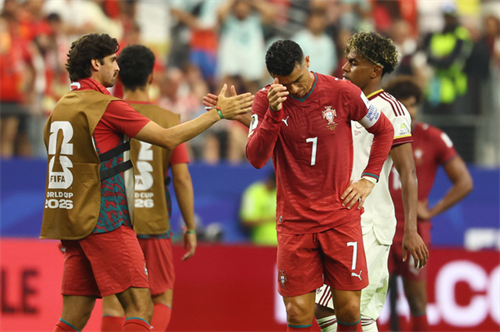 Spain's Yamal feels weight of the crown as unlikely hero ends Ronaldo's World Cup era