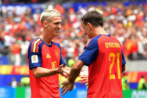 How Dani Olmo has become the indispensable cog in De la Fuente’s Spain team
