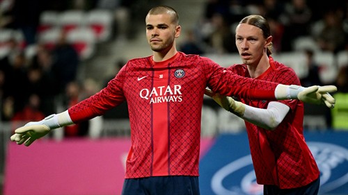 The new Donnarumma? PSG confirm signing of 18-year-old goalkeeper