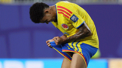 Switzerland edge Colombia on penalties after awful last-16 game