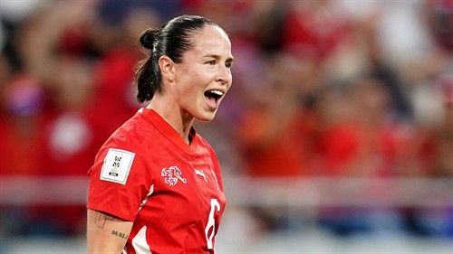 Arsenal sign Switzerland midfielder Reuteler