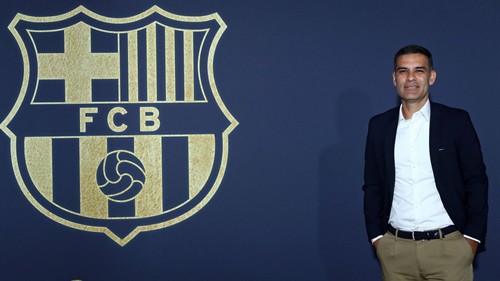 Ex-Barcelona defender takes over as new Mexico boss