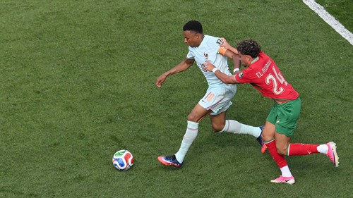 Mbappe bounces back to fire France to World Cup semis