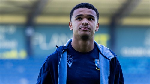 Man City bring former academy star back and immediately send him on loan