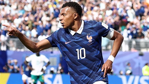 Eto'o claims Mbappe is underappreciated in France