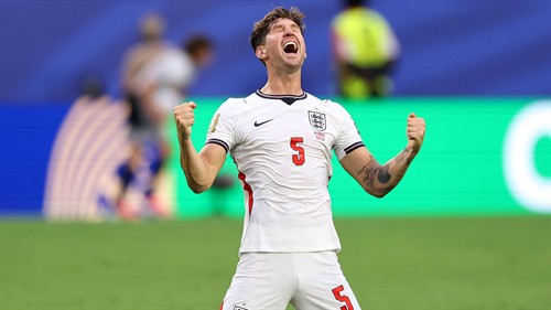 Alonso told to secure England star as Chelsea legend labels 'perfect' addition