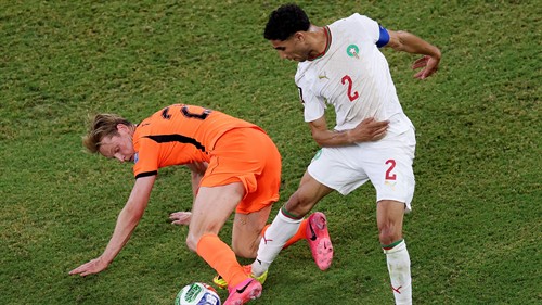 Huge blow for Barca! De Jong faces 'several months' on sidelines