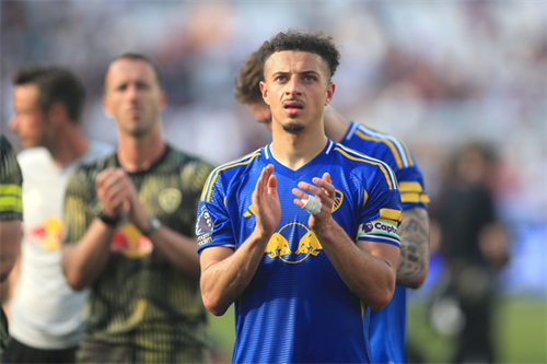Ampadu ready for Leeds' pre-season challenge ahead of Premier League campaign
