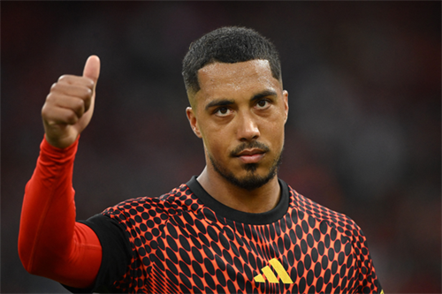 Manchester United complete signing of Youri Tielemans