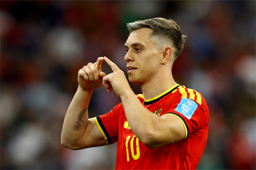 Besiktas confirm the signing of Arsenal star Leandro Trossard in €20M move
