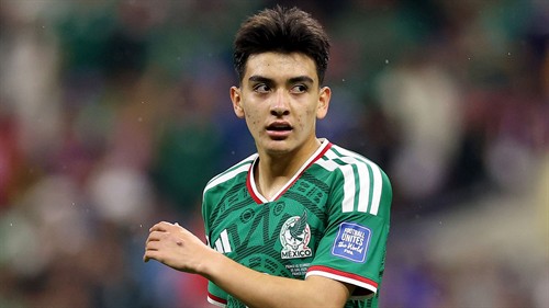 'Great player' - Mac Allister reacts to Liverpool's Mora links