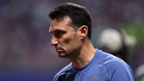 Scaloni: Argentina play like they're seven years old!