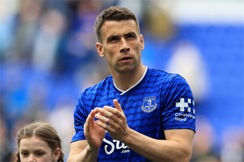 Everton eye Man City 'outcast' to fill Seamus Coleman void in 2026