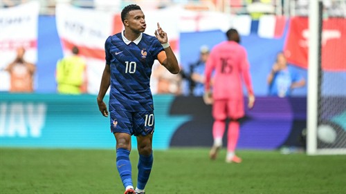 Saka hat-trick powers England past France in 10-goal thriller