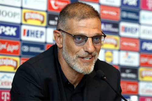 Bilic makes Modric his first priority as Croatia boss